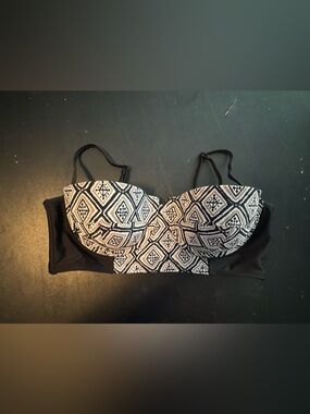Old Navy Black Swim Bikini Top - Classic Scoop